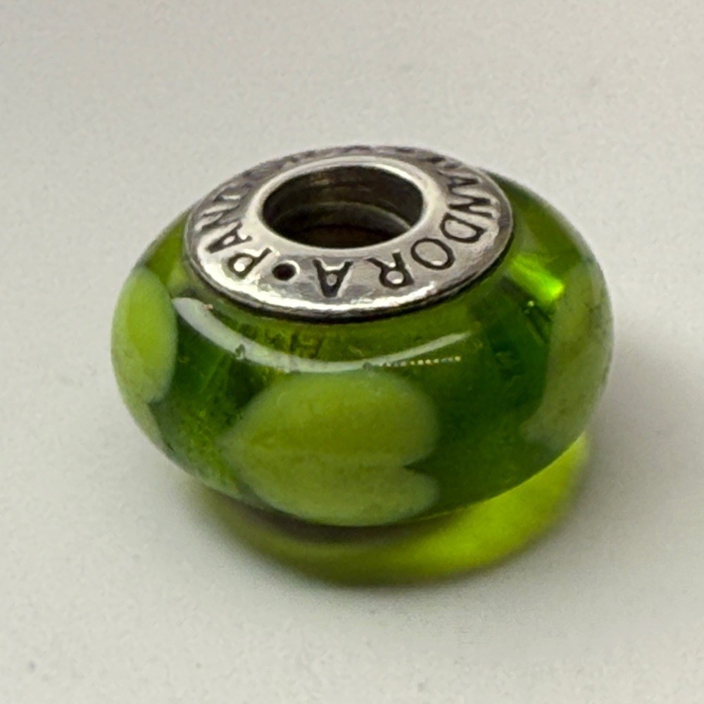 Retired Pandora Green Apple Murano Glass Heart Charm 925 ALE Threaded